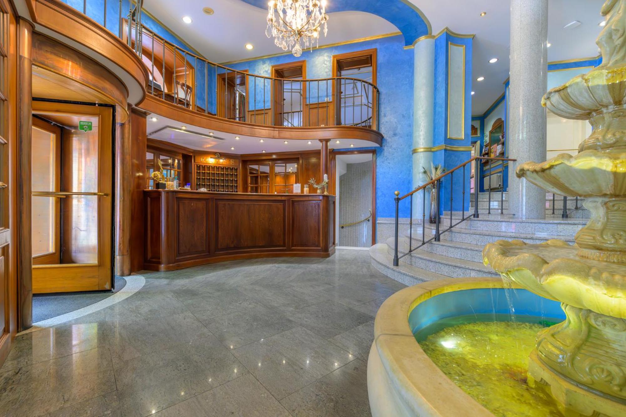 Hotel Kinsky Fountain — Photos 2