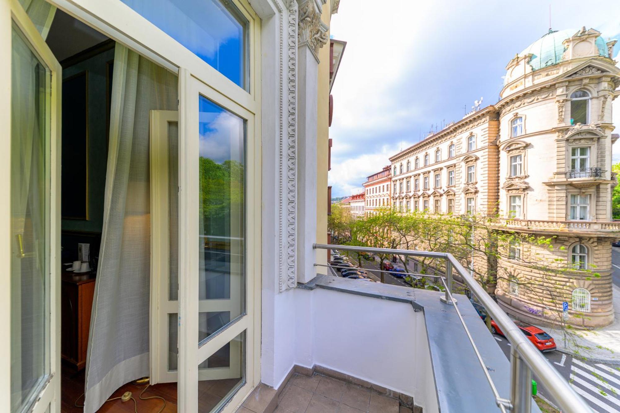 Hotel Kinsky Fountain, Prague